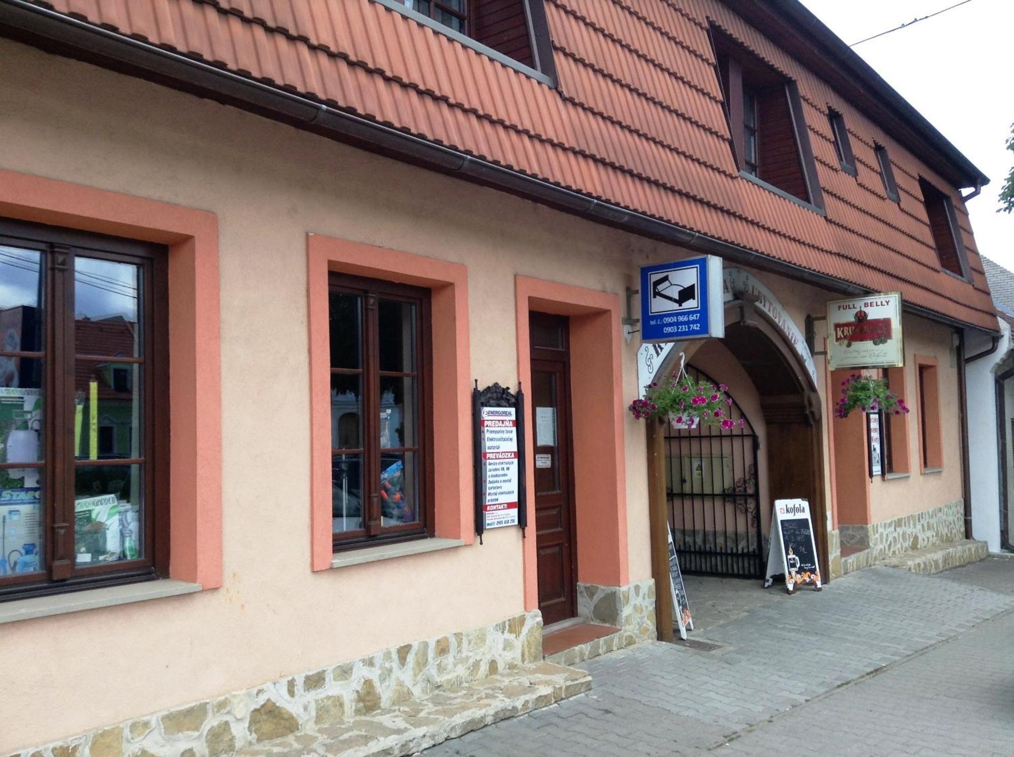 Ubytovanie Anka Sucanska Cachtice Bagian luar foto